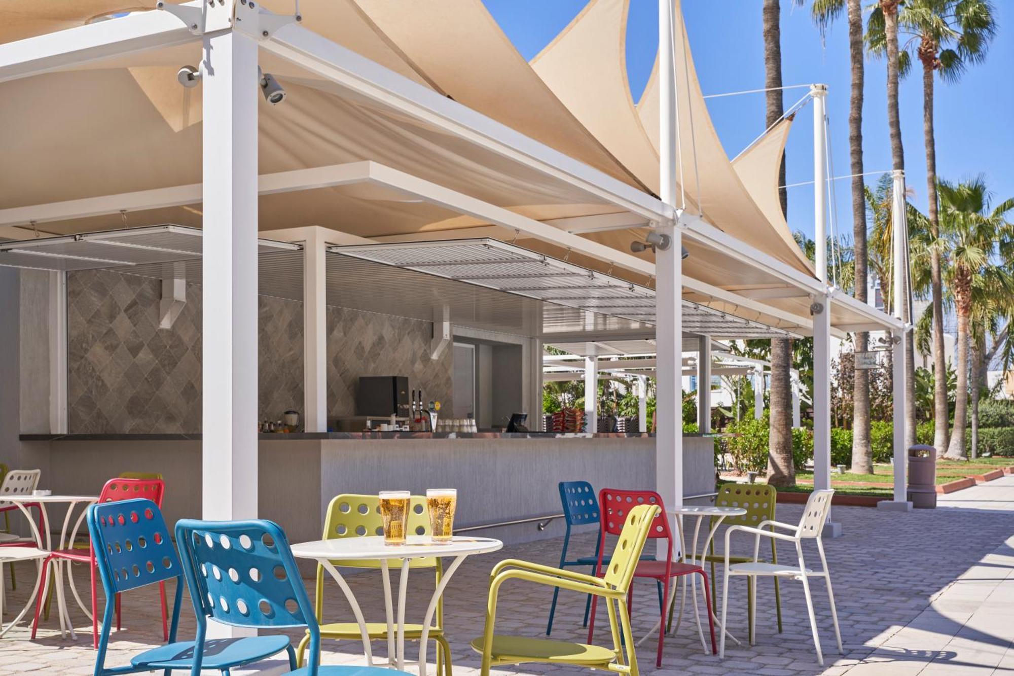 Atlantica Oasis Hotel 利马索尔 外观 照片