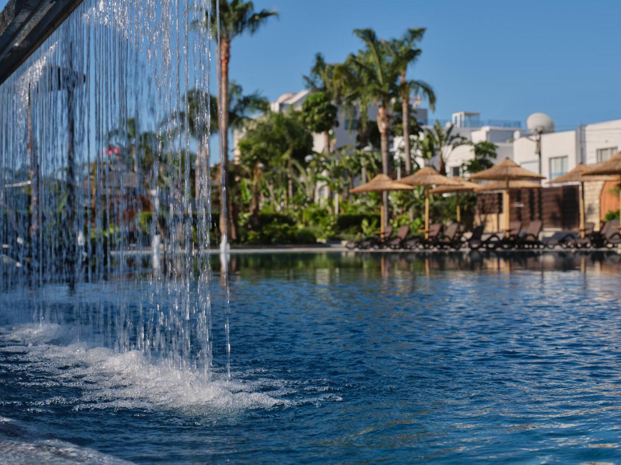 Atlantica Oasis Hotel 利马索尔 外观 照片